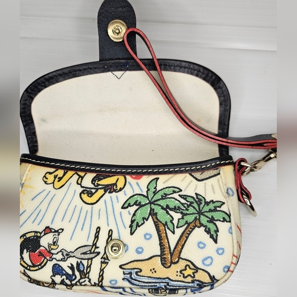 Disney Cruise Line Dooney and Bourke Wristlet Wallet - Picture 8 of 10